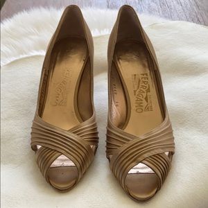 Salvatore Ferragamo Champagne heels!